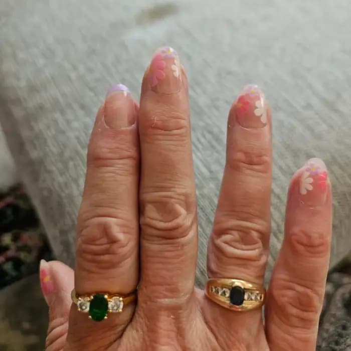 Faux ongles courts à pression en amande, 24 pièces, pointe française florale rose, brillants et élég