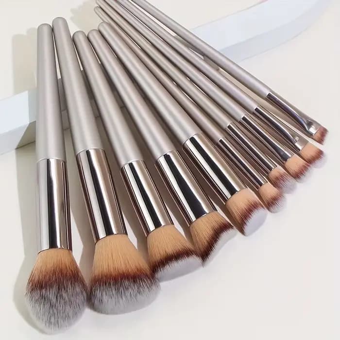 10 pièces Champagne or pinceaux de maquillage ensemble complet de fond de teint poudre libre Blush c
