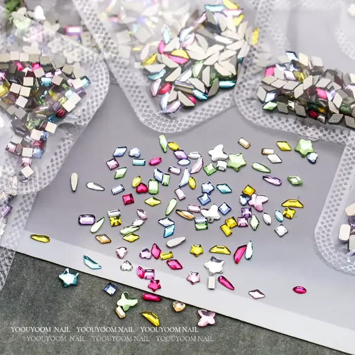 Strass pour ongles de forme mixte, Mini pierres de cristal à dos plat, accessoires 3D pour Nail Art,