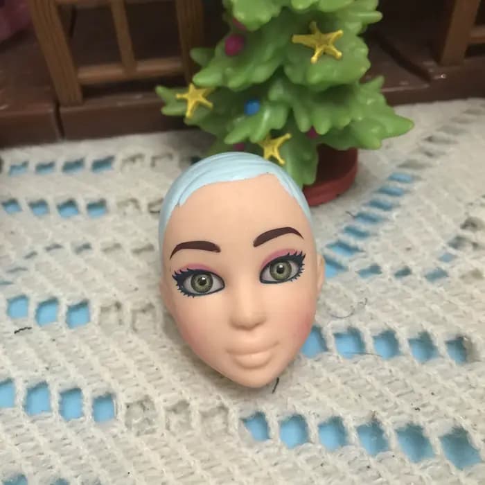 Tête pour poupée LIV, accessoires de maquillage