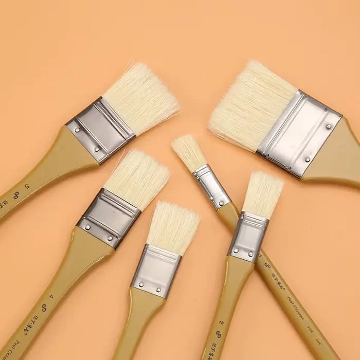 6 pinceaux durs à poils simples