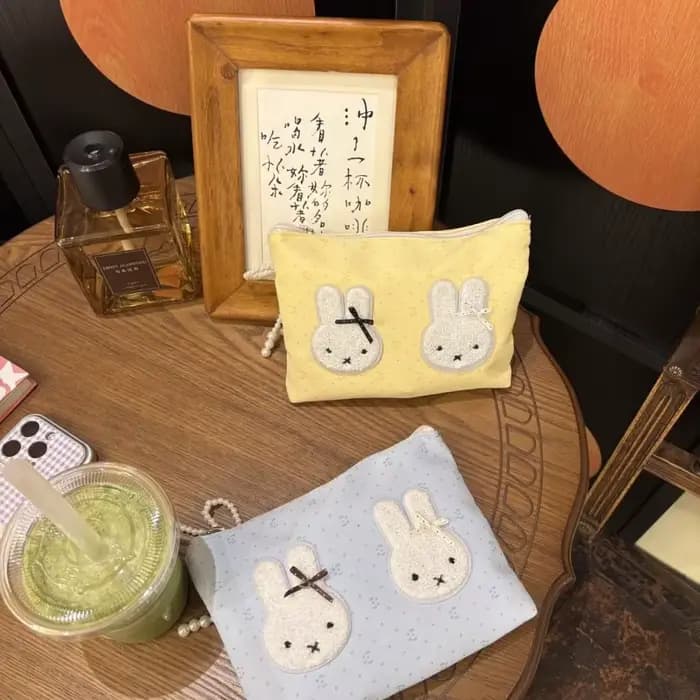 Sac de maquillage Miffy Kawaii de grande capacité, sac de rangement portable pour rouge à lèvres et cosmétiques, jouet cadeau mignon