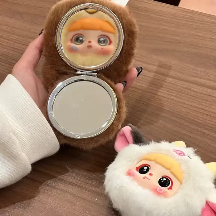 Série de miroirs de maquillage Chaton : Boîte mystère avec miroir au design créatif et mignon