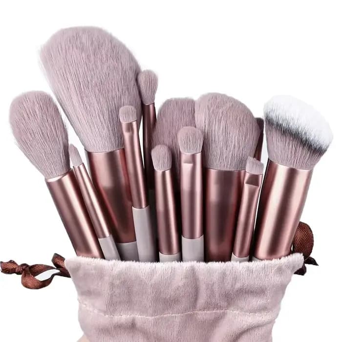 Ensemble de pinceaux de maquillage doux et moelleux