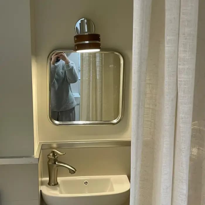 Miroir de salle de bains en acier inoxydable