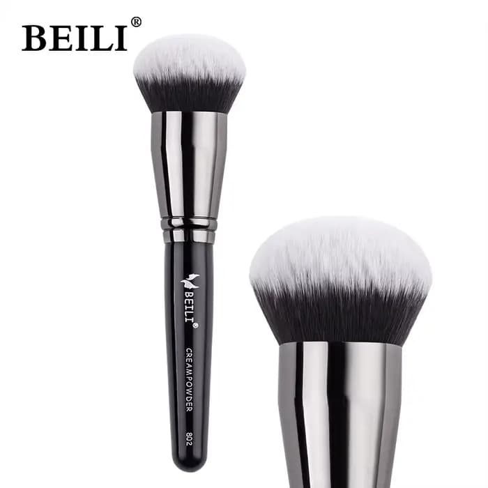 Pinceau de maquillage pour fond de teint noir