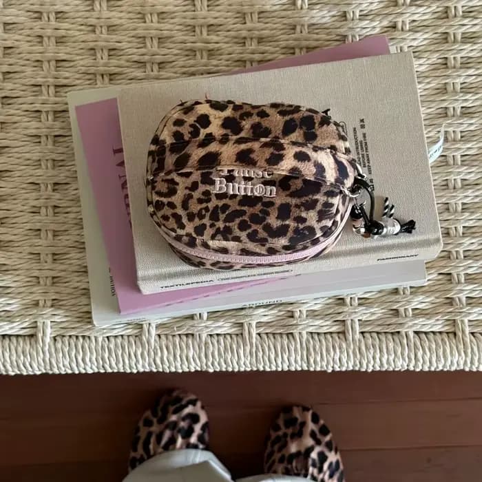Mini trousse de maquillage à imprimé léopard