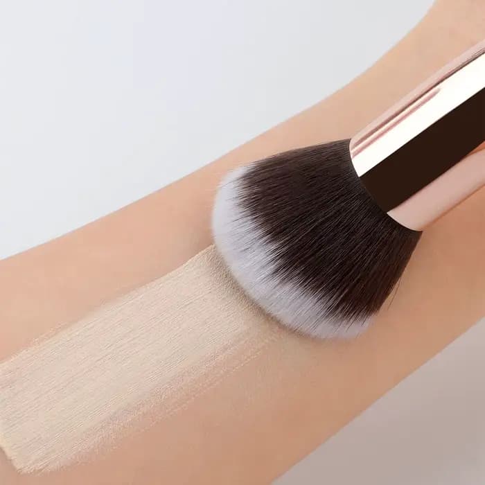 Brosse de fond de teint