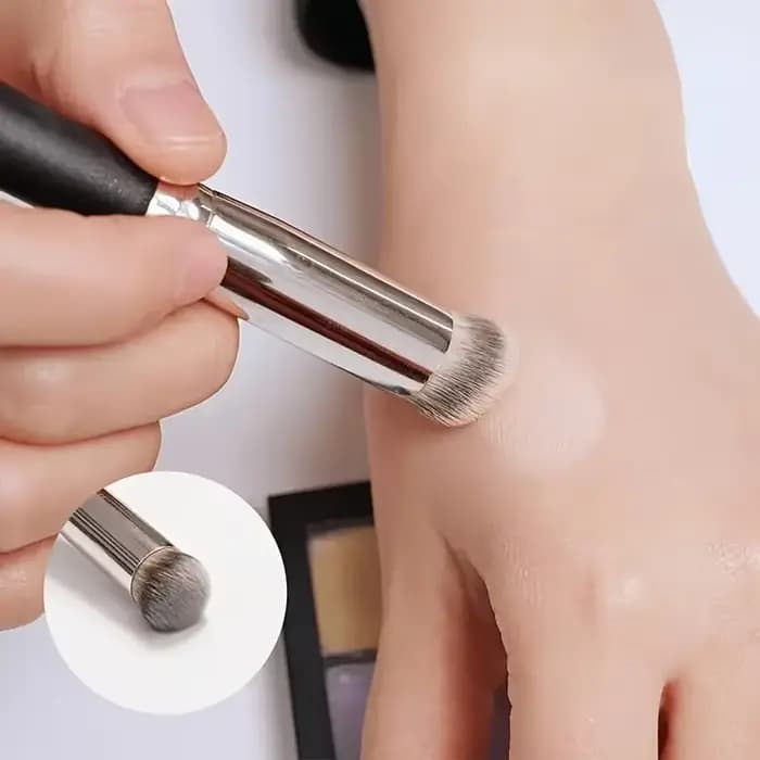 Pinceau Kabuki avancé, pinceau correcteur 270