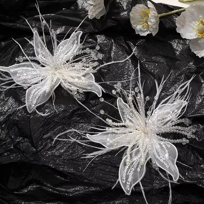 Accessoire de fleur en dentelle