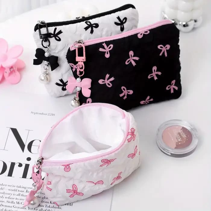 Trousse de maquillage à nœud brodé