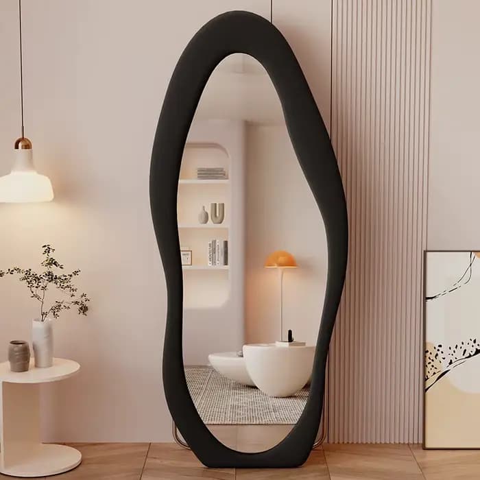 Miroir pleine longueur irrégulier style influenceur pour chambre à coucher, mural ou sur pied, miroir d'essayage couleur crème