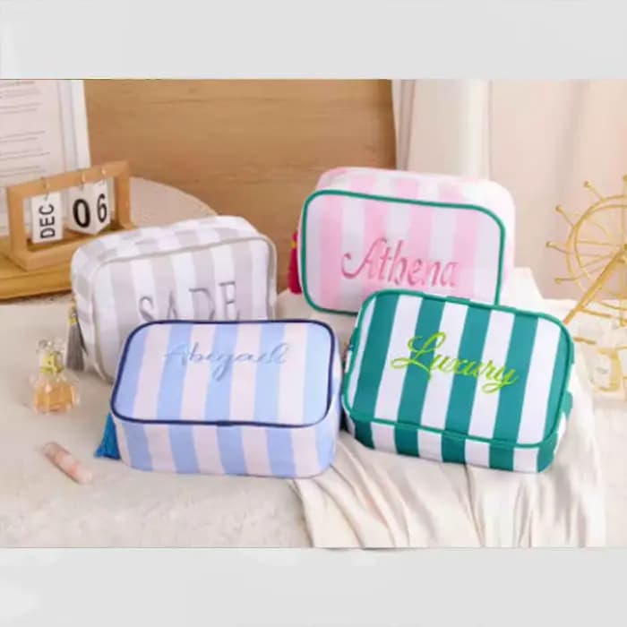 Pochette de maquillage personnalisée avec nom brodé