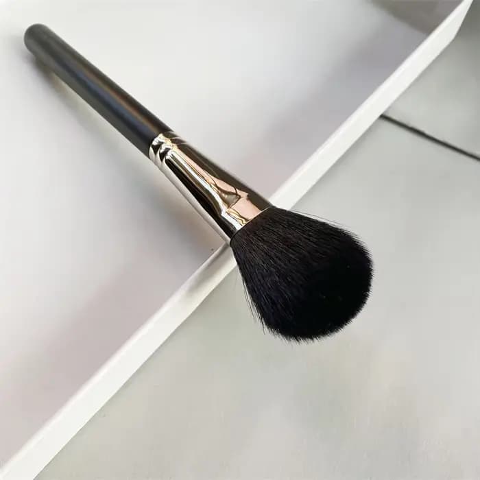 Pinceau à Blush en poudre 129 multi-usages