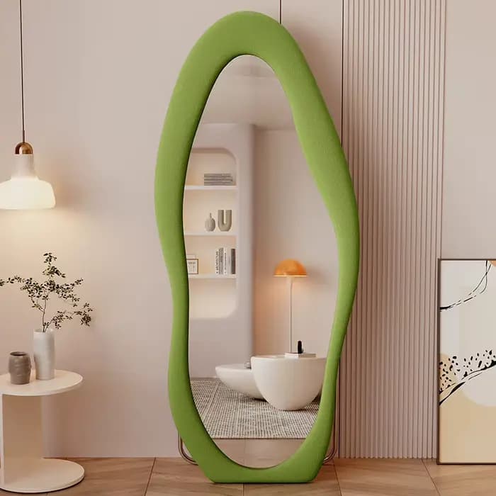 Miroir pleine longueur irrégulier style influenceur pour chambre à coucher, mural ou sur pied, miroir d'essayage couleur crème