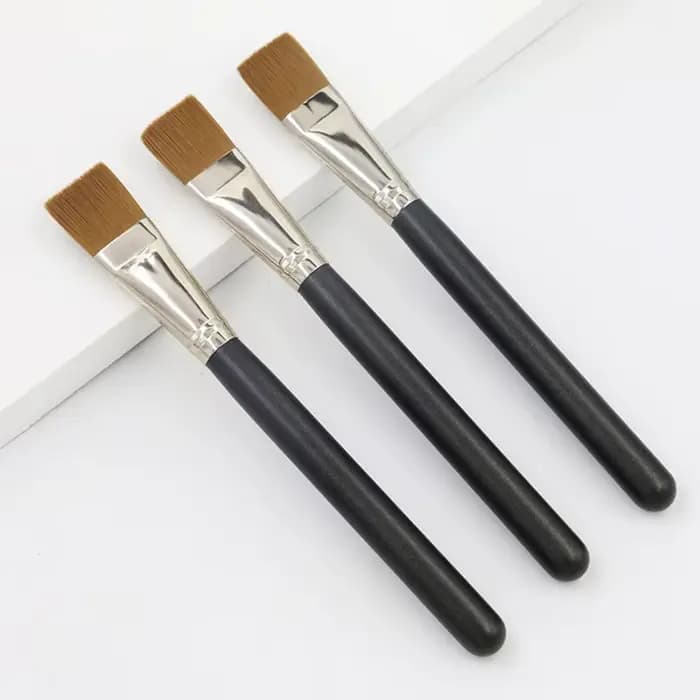 Brosse de fond de teint carrée plate