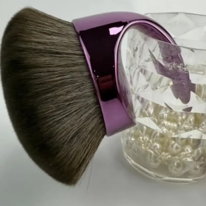 Brosse Kabuki pour mélange de beauté et flou