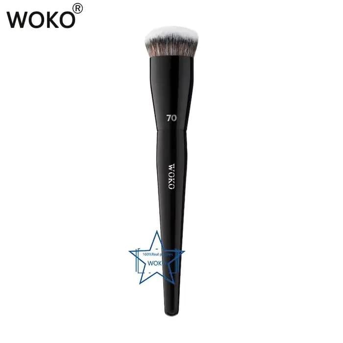70 Pro grand fond de teint brosse crème