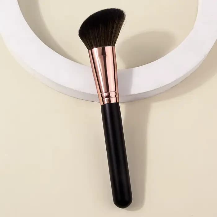 Pinceau de maquillage pour blush