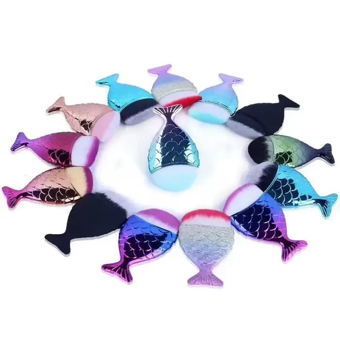 Brosse à ongles en forme de queue de poisson