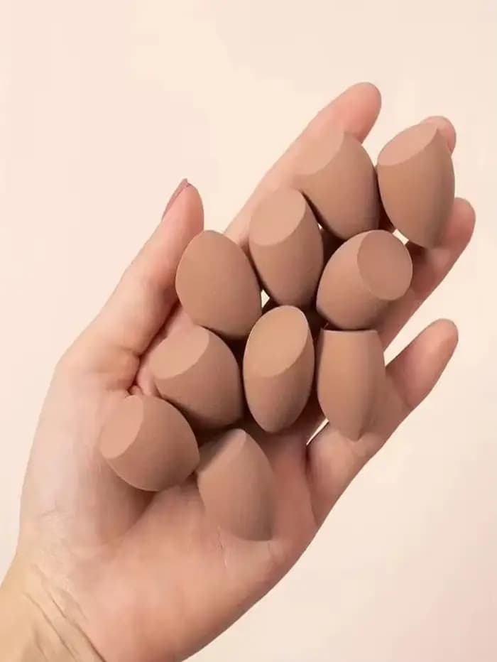 Mini éponge de maquillage