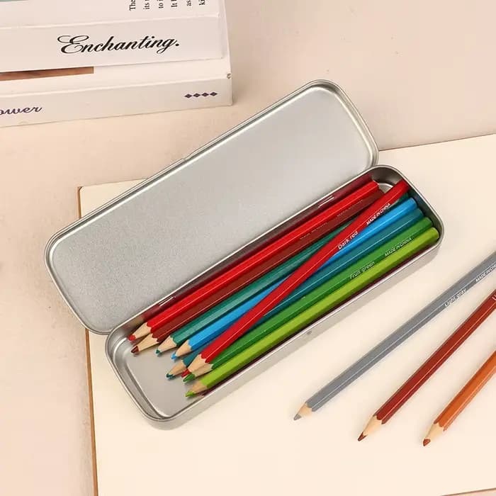 Boîte à stylos en métal