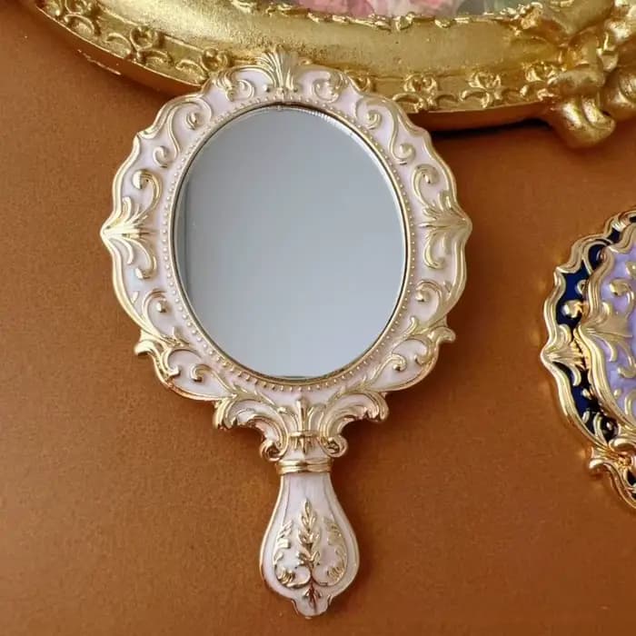 Miroir de cour portable rétro européen