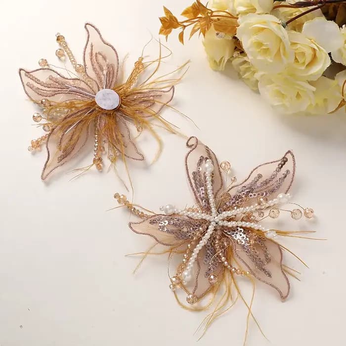 Accessoire de fleur en dentelle