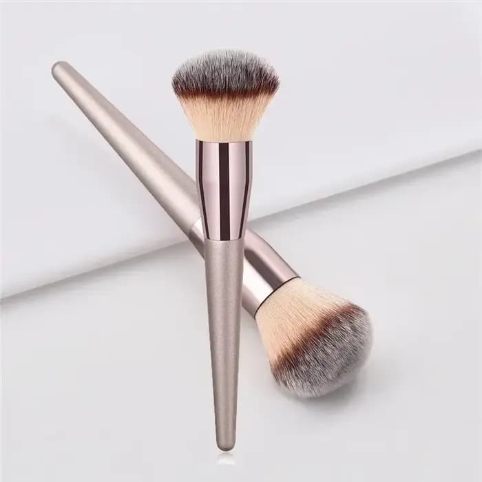 Pinceau de maquillage couleur Champagne pour femmes