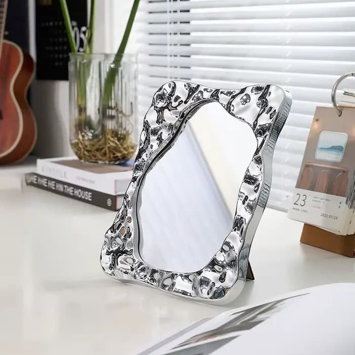 Miroir de maquillage de bureau à la mode