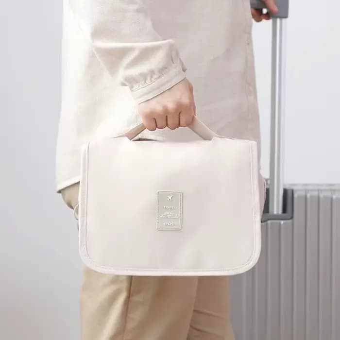 Trousse de toilette suspendue