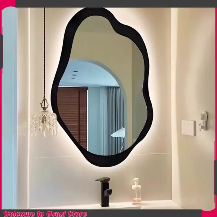 Miroir lumineux esthétique tendance