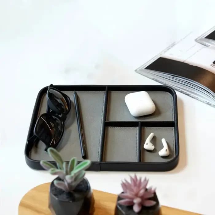 Plateau de rangement en cuir