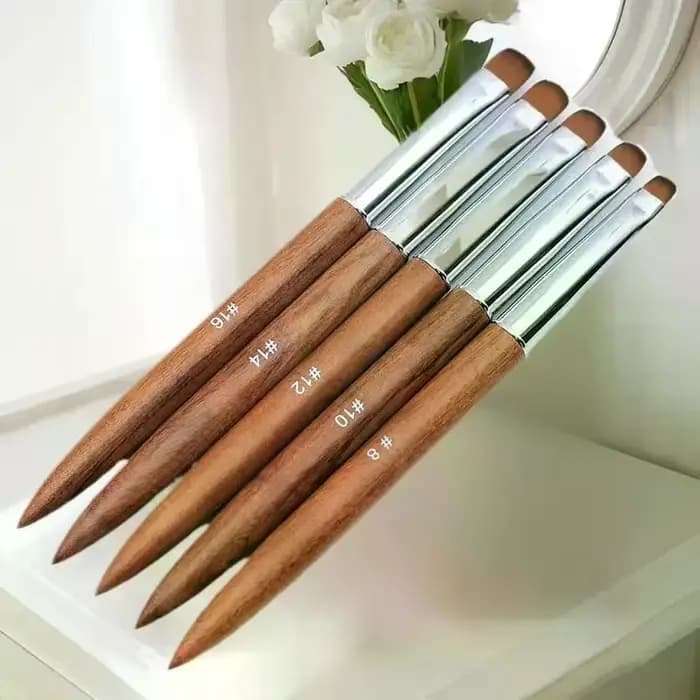 Pinceaux de nail art français