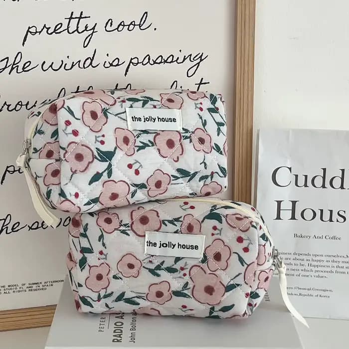 Sac de toilette matelassé à fleurs YT