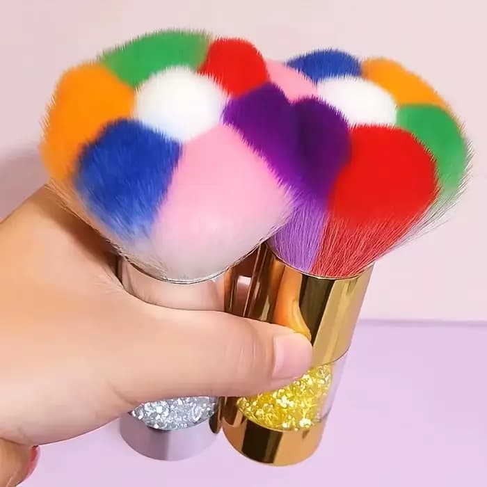 Grands pinceaux de maquillage moelleux