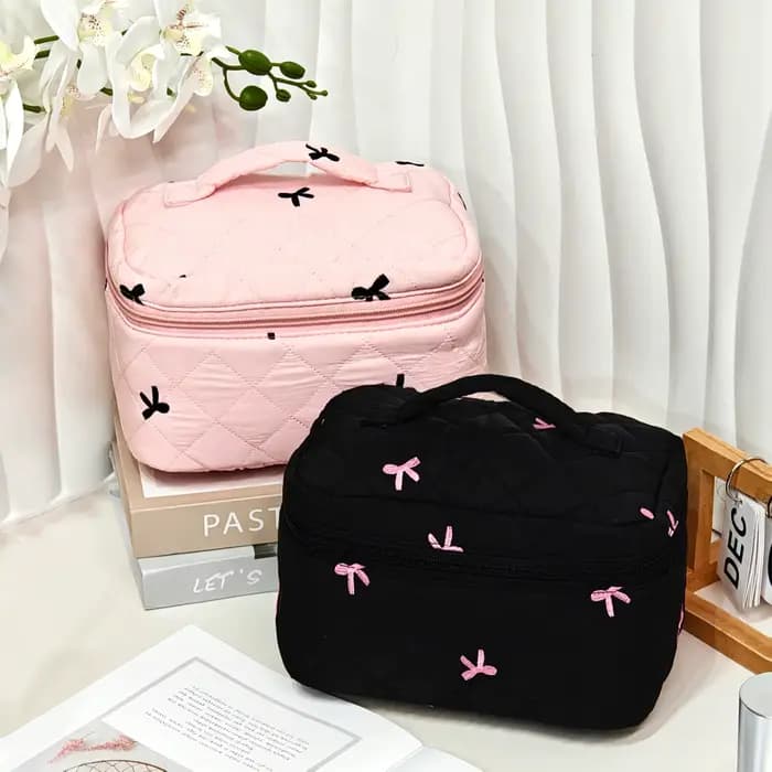 Trousse de maquillage artisanale avec broderie d'arcs