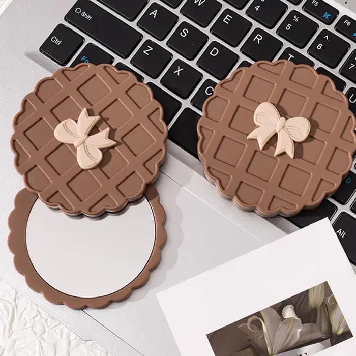Miroir de poche à motif gaufré