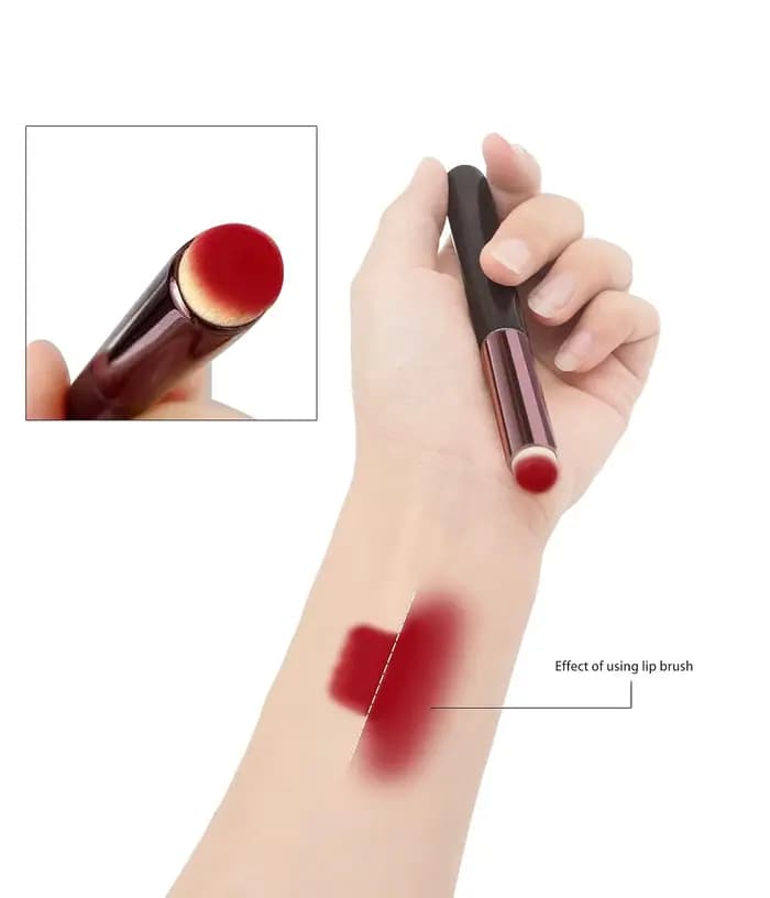 Pinceau à lèvres correcteur