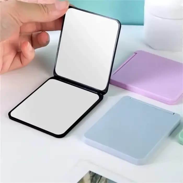 Miroir pliable pour maquillage