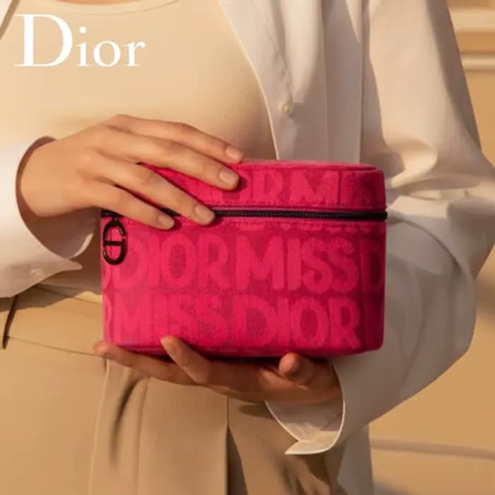 Sac cosmétique rose de Dior pour femmes
