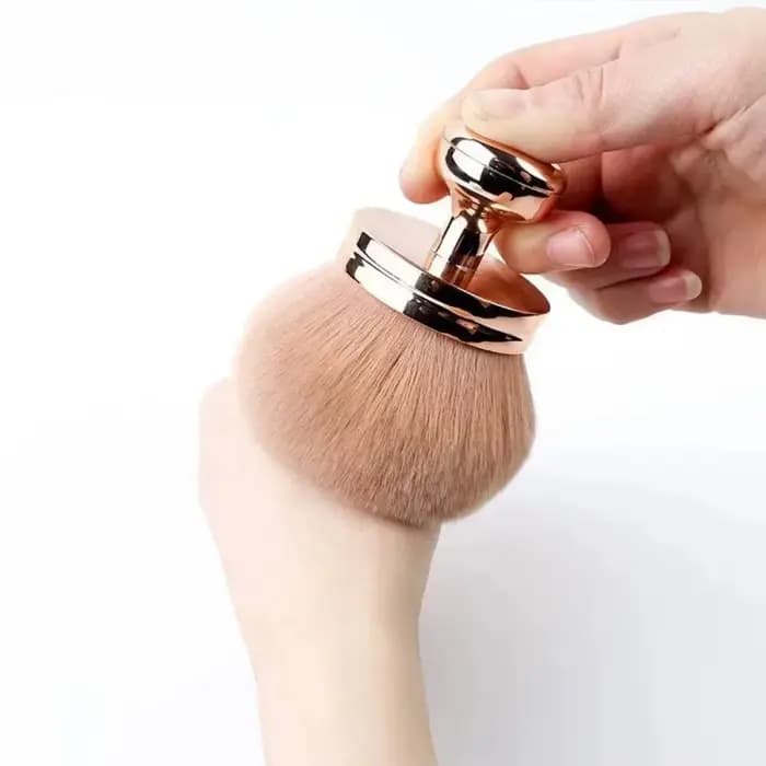 Pinceau Kabuki ovale pour autobronzant et bronzant
