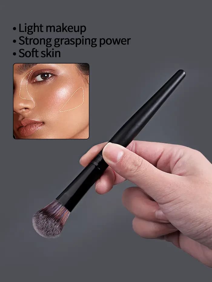 Brosse à Blush crème coudée professionnelle