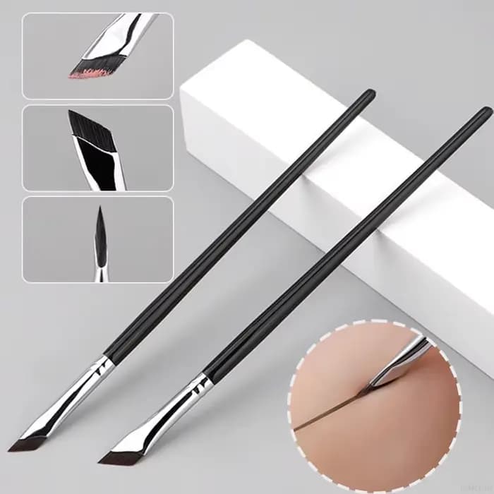 Brosse Eyeliner à lame Ultra fine