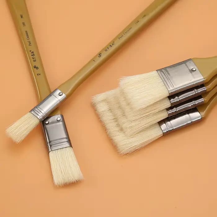 6 pinceaux durs à poils simples