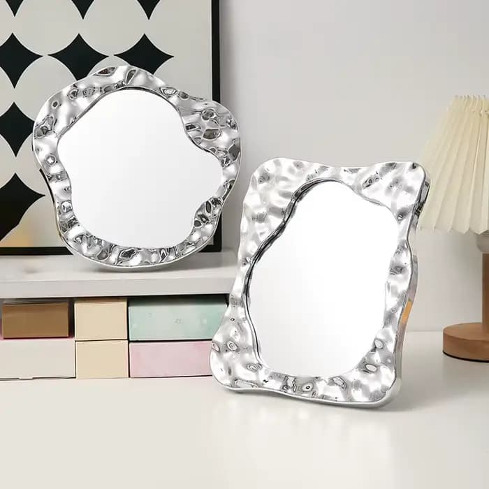 Miroir de maquillage de bureau à la mode