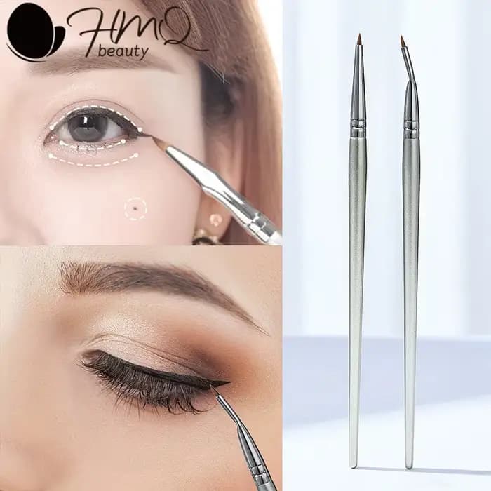 Brosse Eyeliner à tête courbée