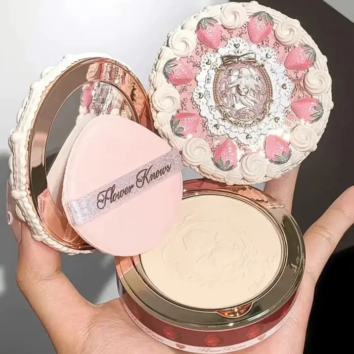 Flower Knows Poudre Compacte Strawberry Cupid Mat Douce Contrôle du Sébum Poudre Fixatrice Matifiant