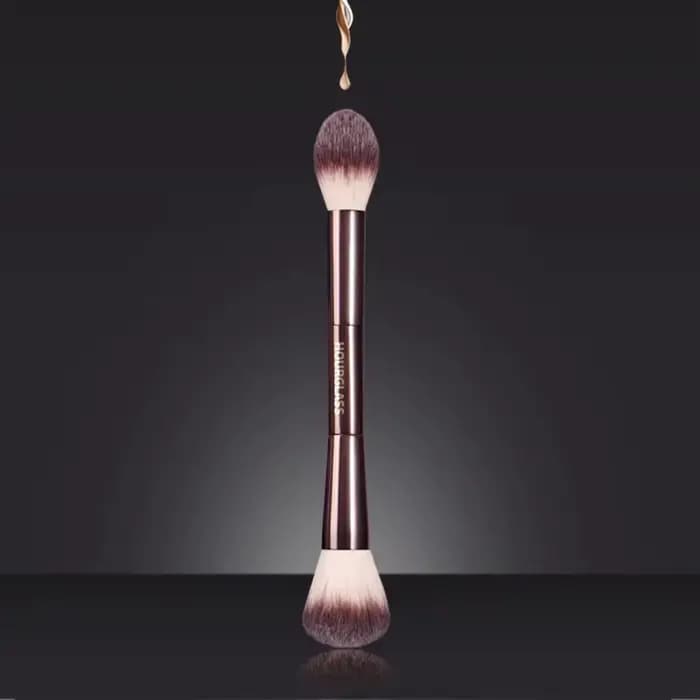 HOURGLASS Pinceau de maquillage professionnel double tête - Kabuki à dessus plat 2 en 1 pour fond de
