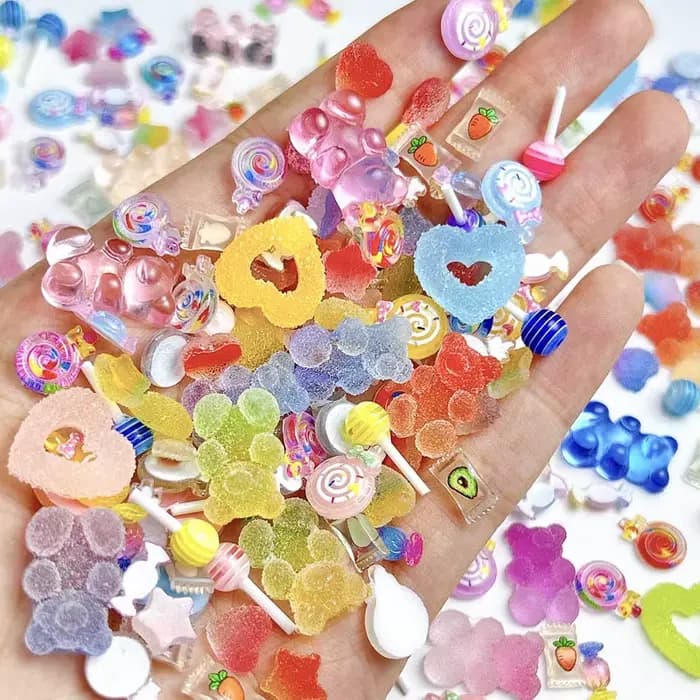 Bonbons colorés série mixte Nail Art breloques peints sucettes Fudge coeurs bêtes décorations d'ongl